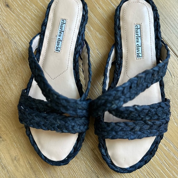 Charles David Black Raffia Women's Sandals - Picture 2 of 5
